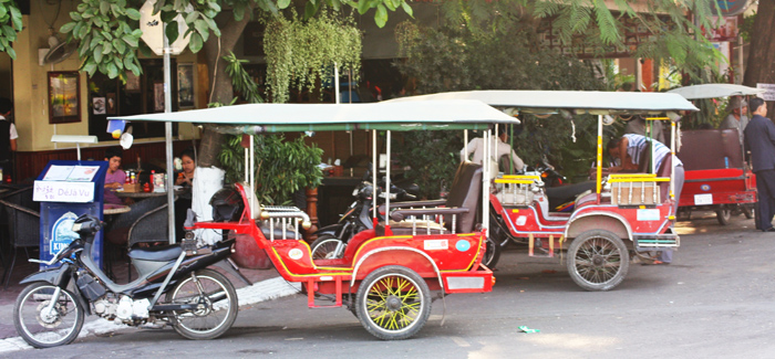 xe-tuk-tuk-700